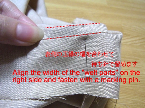 Adjusting welt cloth width evenly