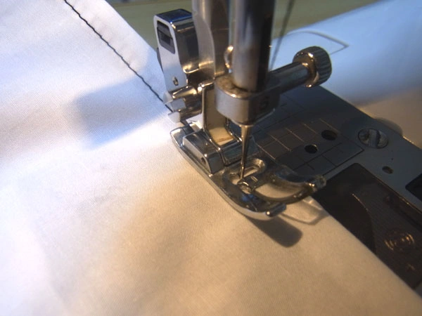 Stitching hem 2mm inside to prevent slipping