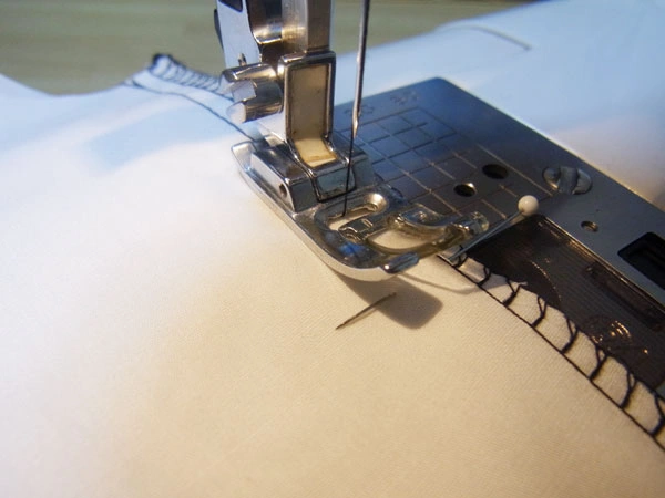 Preparing sleeve edges for sewing